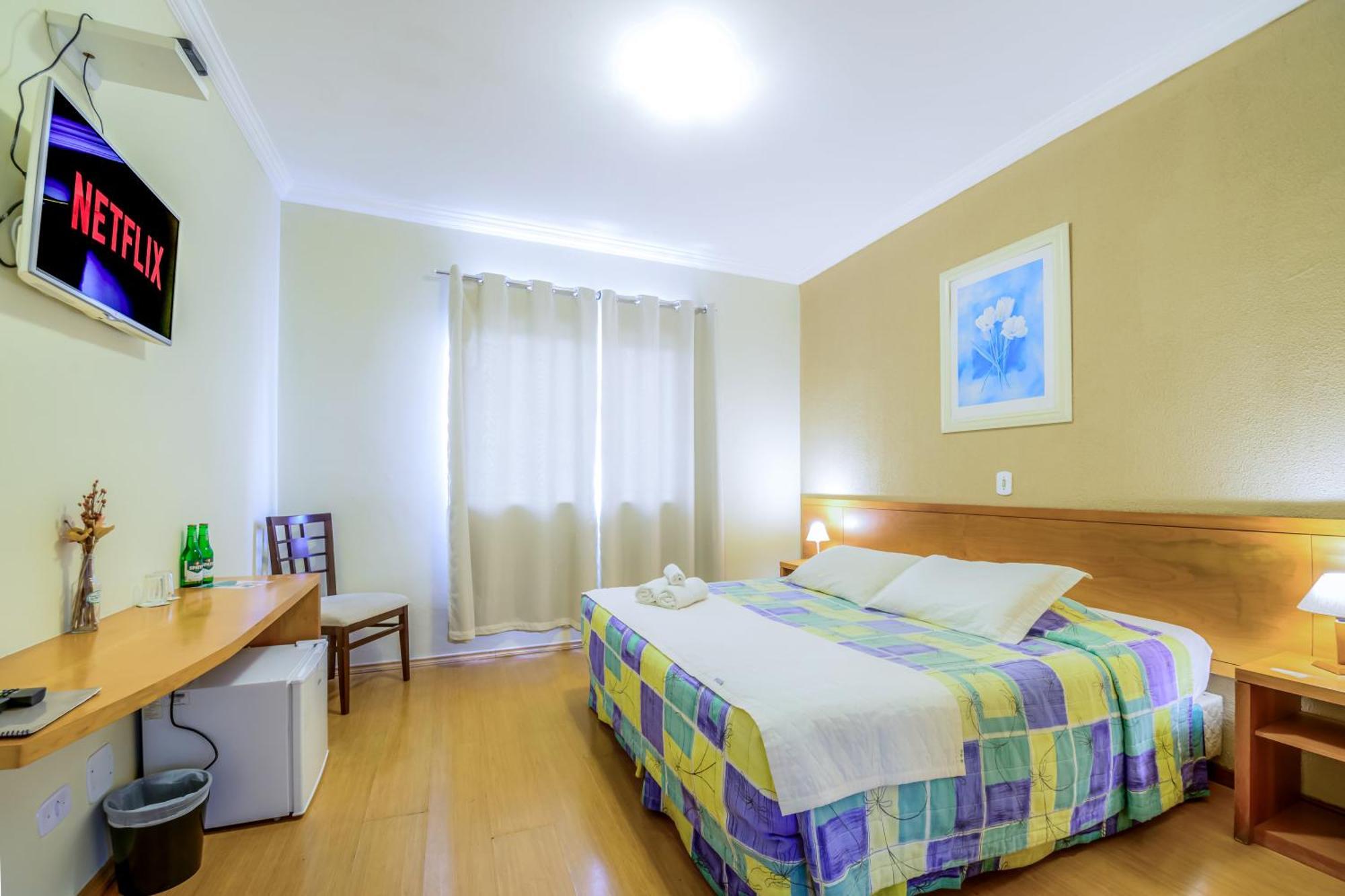 Velinn Parque Flores Hotel